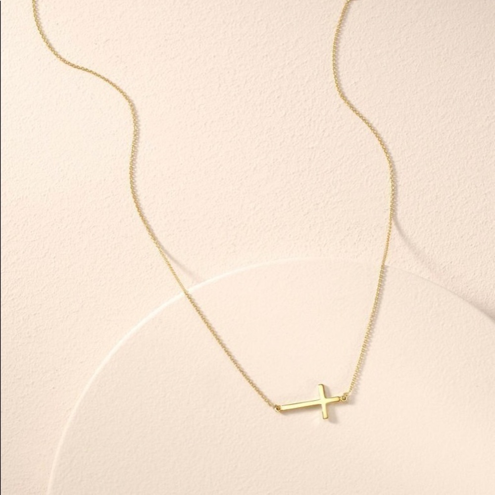 Stella & Dot Interlock Cross Necklace Gold